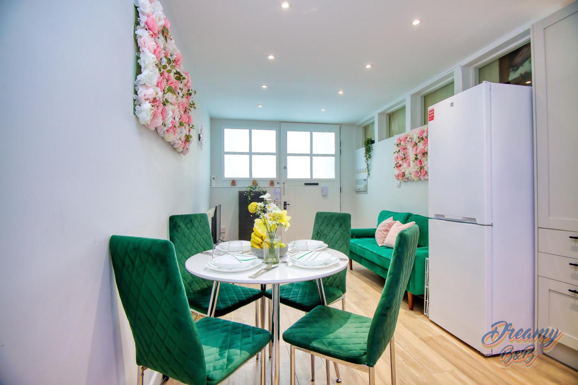 Amazing Place In Finsbury Park Apartment ลอนดอน ภายนอก รูปภาพ